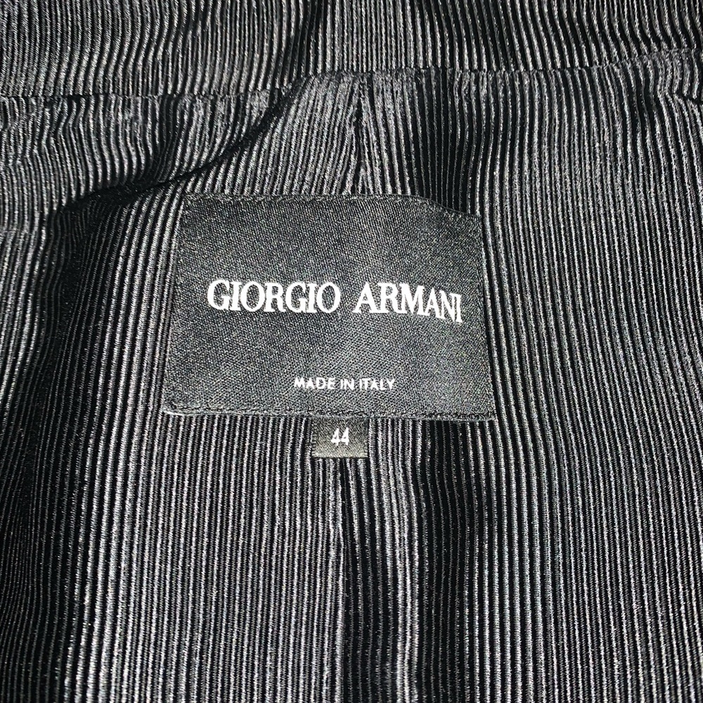 Giorgio Armani woo& silk Black 3 snap blazer/jacket
